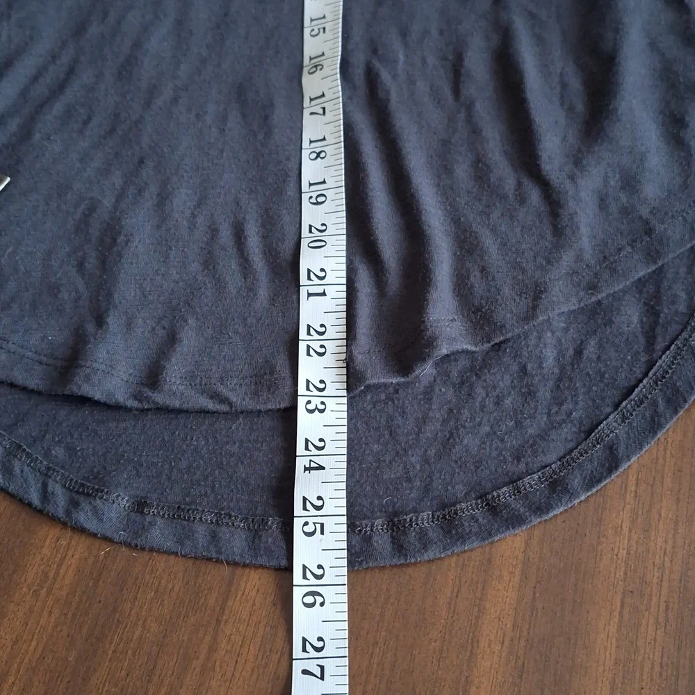 Lauren Conrad XS Tee - Picture 5 of 5